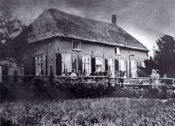 Beschrijving: http://www.antosja.com/Images%20Stam/Boerderij-de-Laar-Elst.jpg